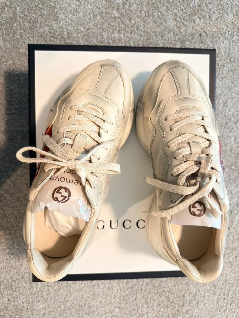 Gucci Rhyton Lips Graphic White Red Low Top Sneakers Athletic Casual